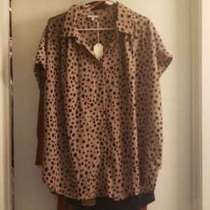 Dot print short sleeve shirt